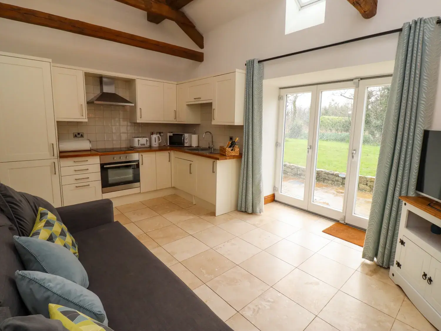 Christon Well Open-Plan Kitchen