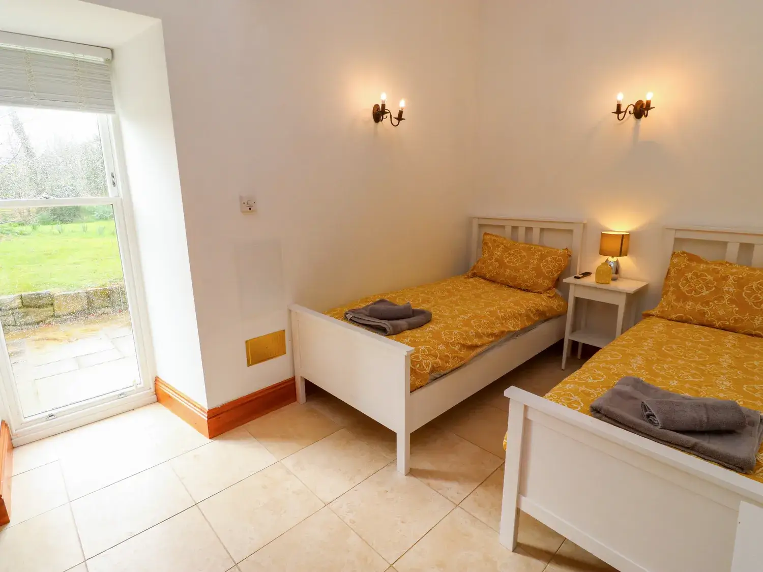 Paddy's Mount Twin Bedroom