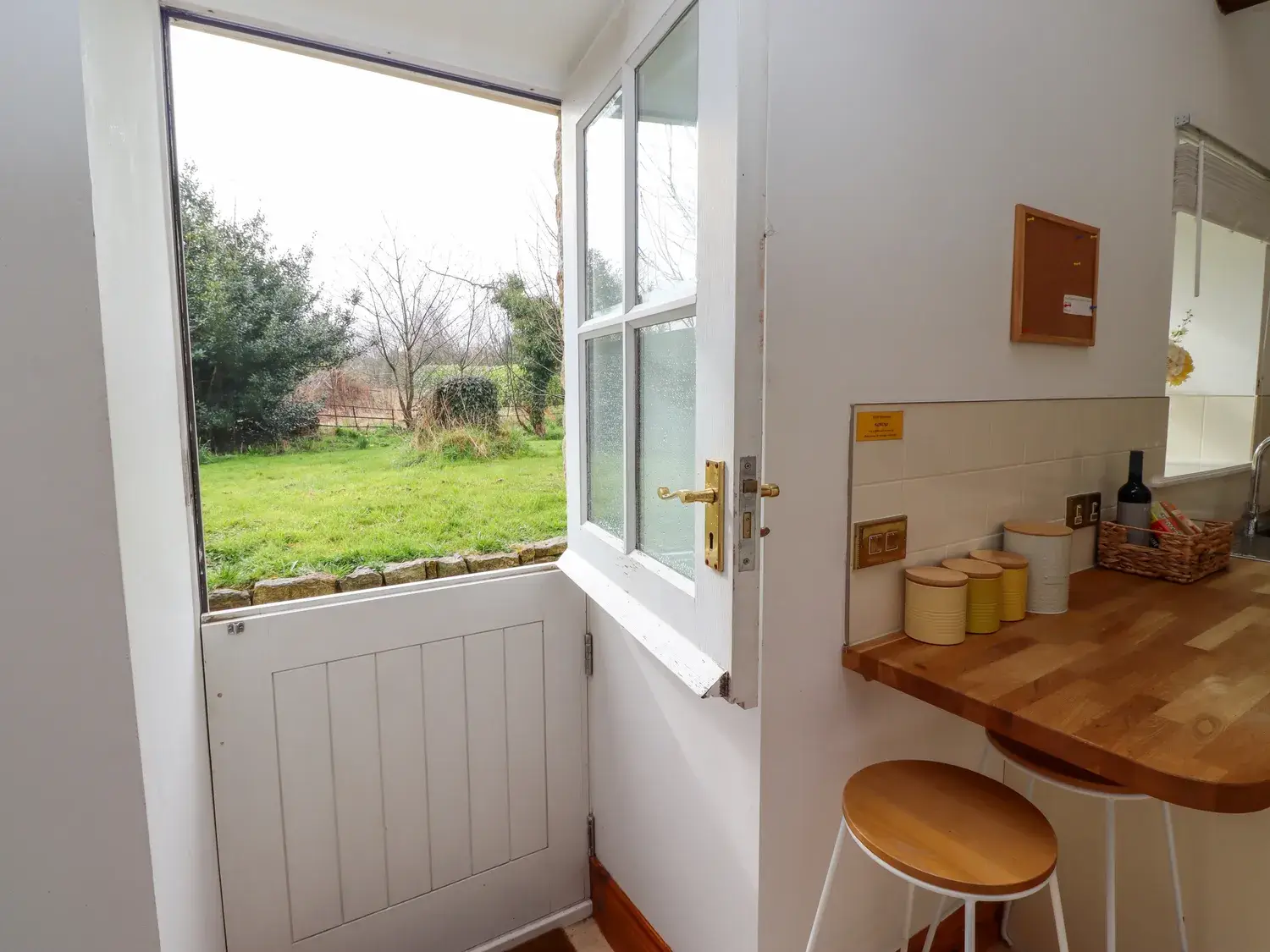 Paddy's Mount Full Kitchen Garden View